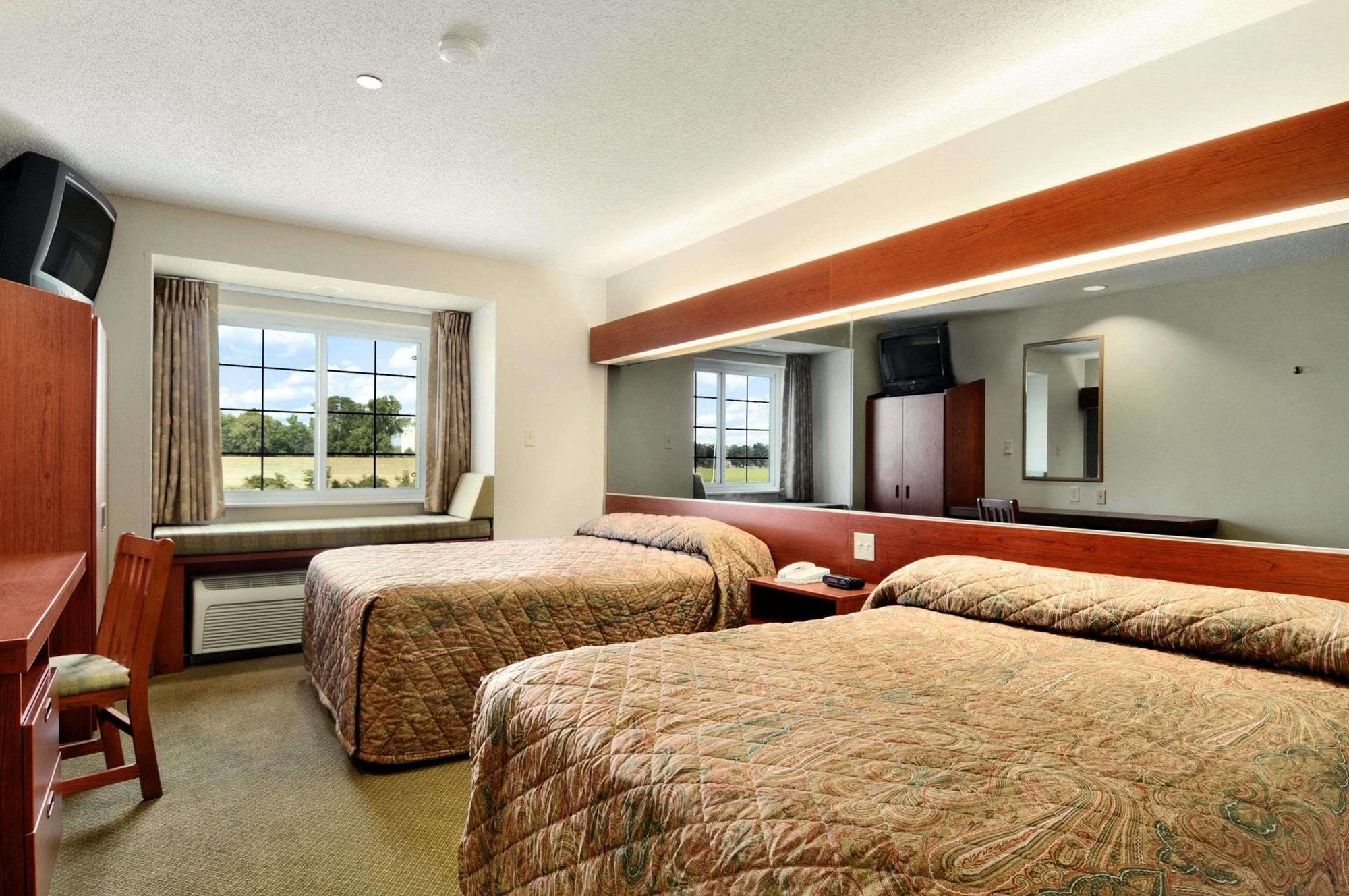 Microtel Inn & Suites By Wyndham Tunica Resorts Robinsonville Exterior photo