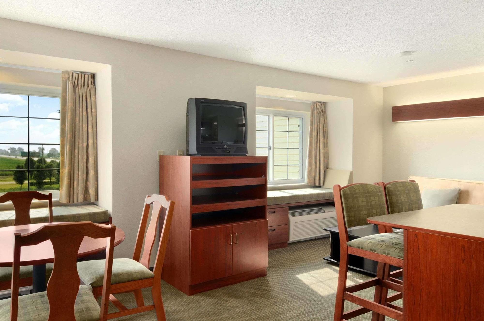 Microtel Inn & Suites By Wyndham Tunica Resorts Robinsonville Room photo